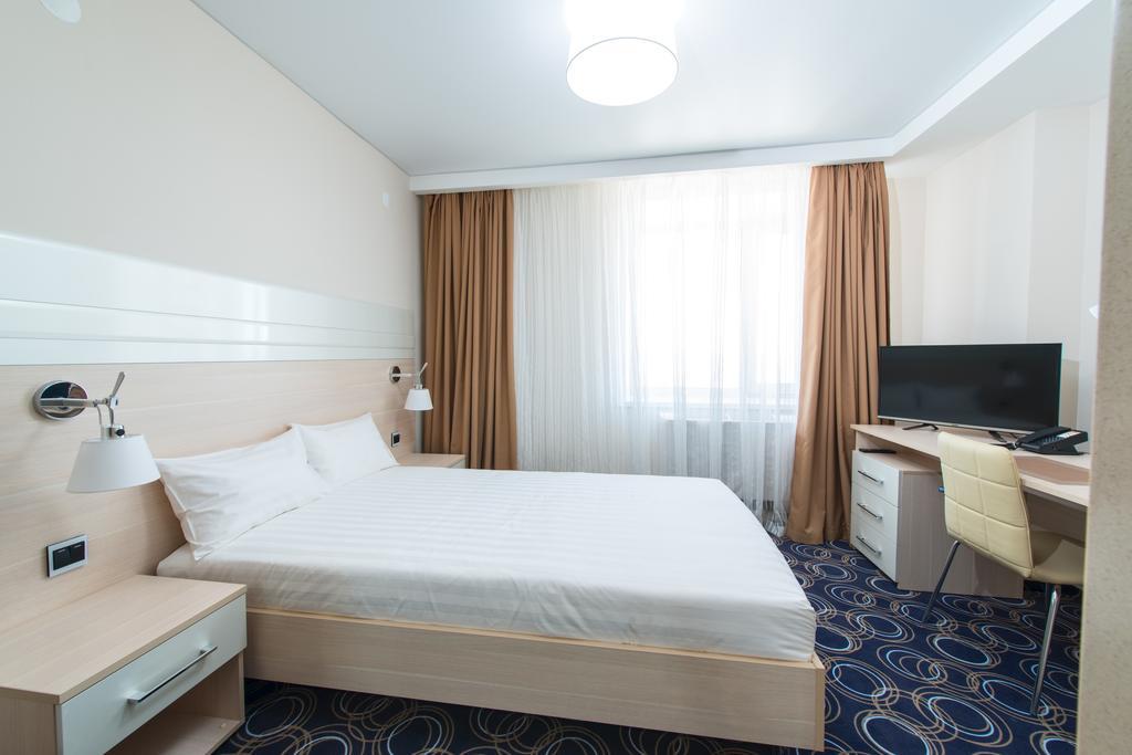 Apart Hotel 92/2 Karagandy Eksteriør bilde